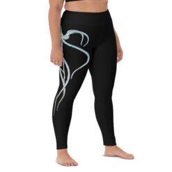 Octopus leggings on a plus size model