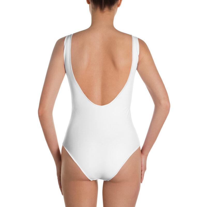 Cropped image of a Woman with a white swimsuit from Mantaraj